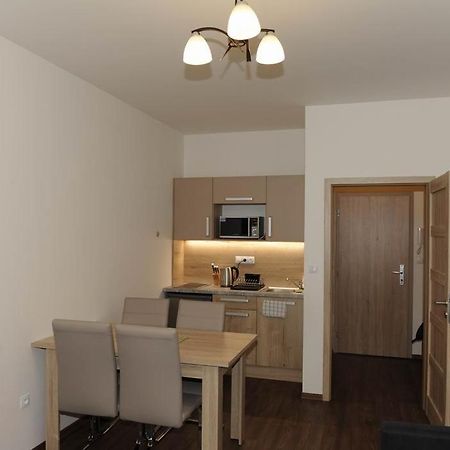 Apartamenty Lucky 188 デマノブスカ・ドリーナ エクステリア 写真